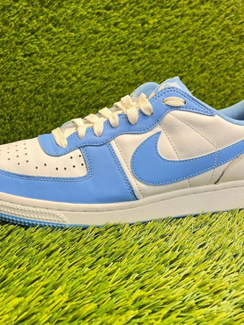 Nike Terminator Low Mens Size 10 White Blue Athletic‎ Leather Shoes Sneakers